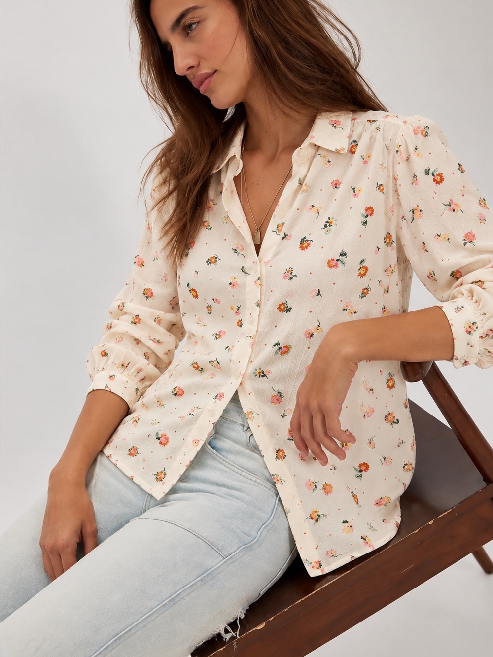 207. Women's Cream Floral Button-Up Blouse